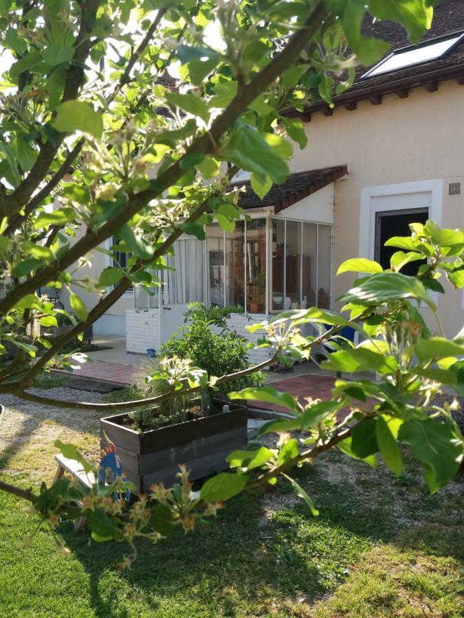 Bed and Breakfast Campagn'Arts Villechetif Экстерьер фото