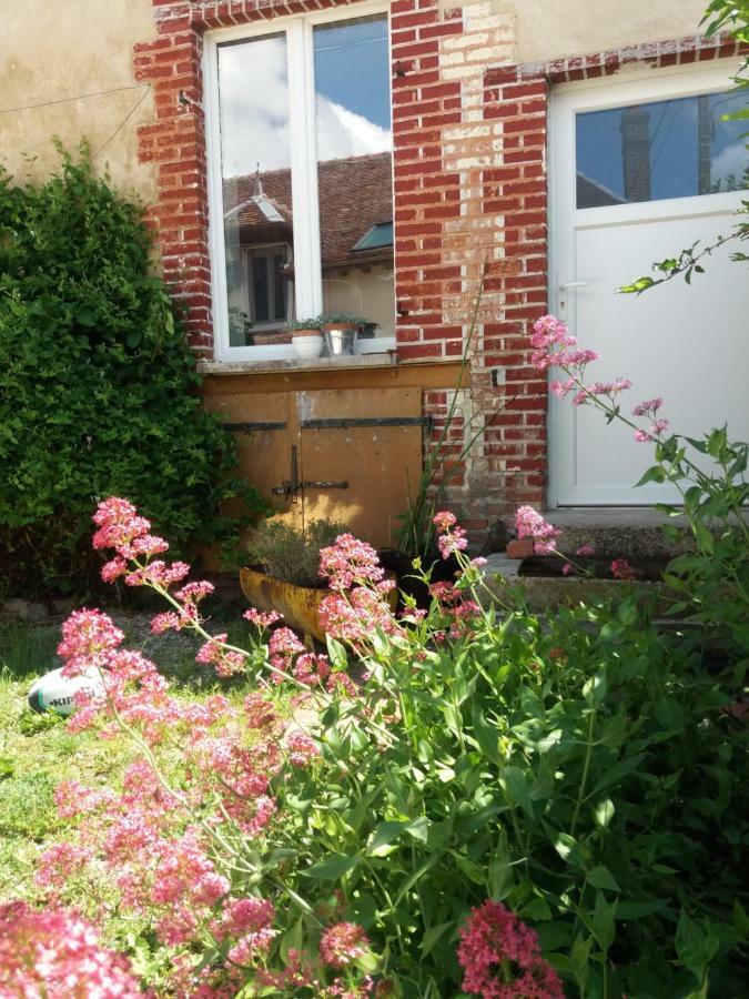 Bed and Breakfast Campagn'Arts Villechetif Экстерьер фото